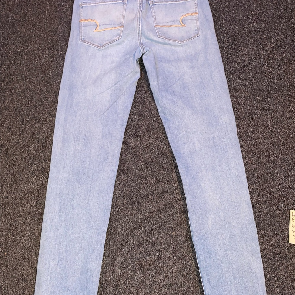 Light wash American Eagle jeans Super Stretch